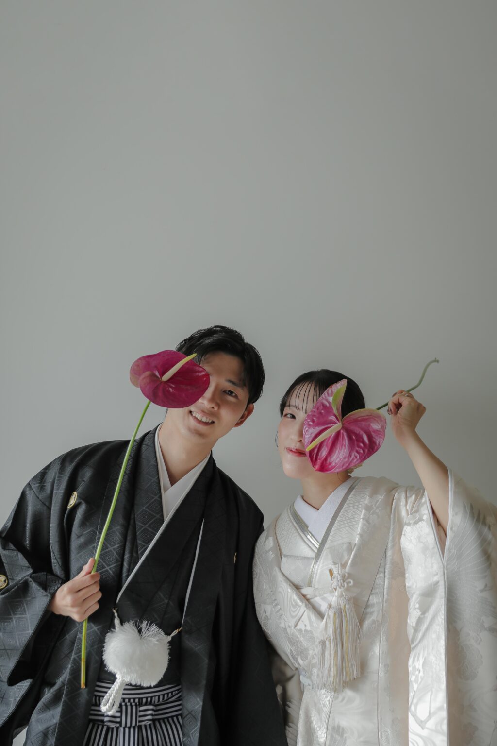 型にはまらない、自由で自然体な和装フォトウエディング。白無垢姿でこぼれる柔らかな
笑顔の一枚 | IN MY LIFE photography