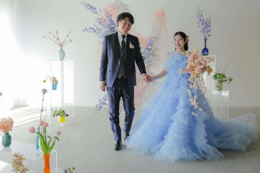 フローリストによるライブスタイリング。一輪一輪の個性を活かした、空間を彩る繊細な フラワーデコレーション | IN MY LIFE photography