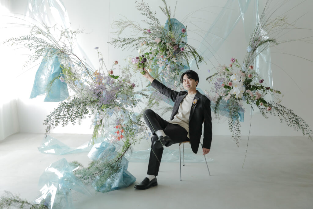 作り込まない自然な笑顔。お互いの空気感を大切に切り取った、等身大な洋装フォトウエ ディング | IN MY LIFE photography