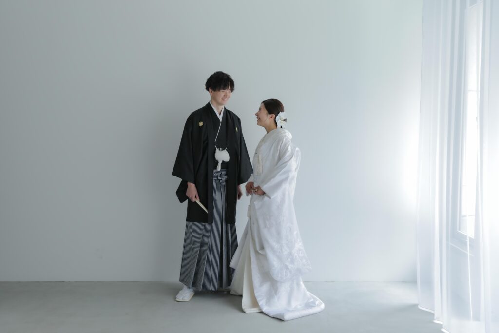 紋付袴と白無垢で寄り添う、穏やかな時間。自分たちらしい距離感で残す、一生ものの和 装写真 | IN MY LIFE photography