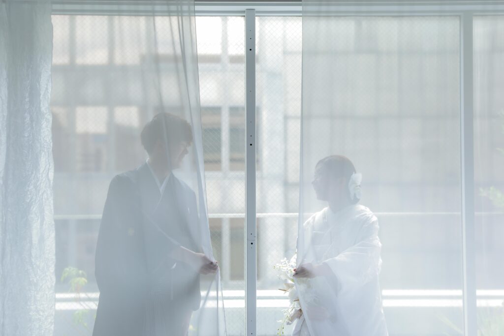 紋付袴と白無垢で寄り添う、穏やかな時間。自分たちらしい距離感で残す、一生ものの和 装写真 | IN MY LIFE photography