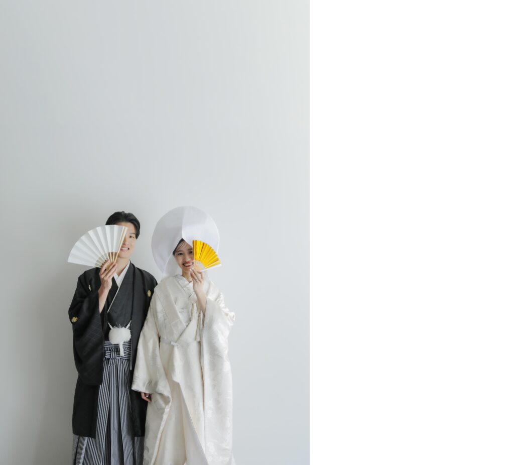 型にはまらない、自由で自然体な和装フォトウエディング。白無垢姿でこぼれる柔らかな
笑顔の一枚 | IN MY LIFE photography