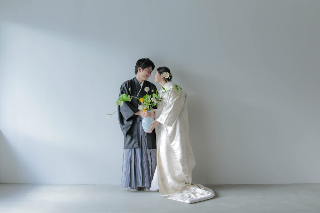 紋付袴と白無垢で寄り添う、穏やかな時間。自分たちらしい距離感で残す、一生ものの和 装写真 | IN MY LIFE photography