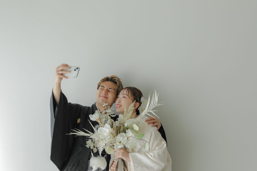 紋付袴と白無垢で寄り添う、穏やかな時間。自分たちらしい距離感で残す、一生ものの和
装写真 | IN MY LIFE photography