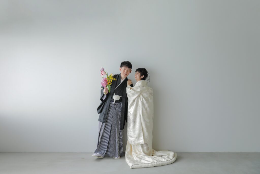 紋付袴と白無垢で寄り添う、穏やかな時間。自分たちらしい距離感で残す、一生ものの和 装写真 | IN MY LIFE photography