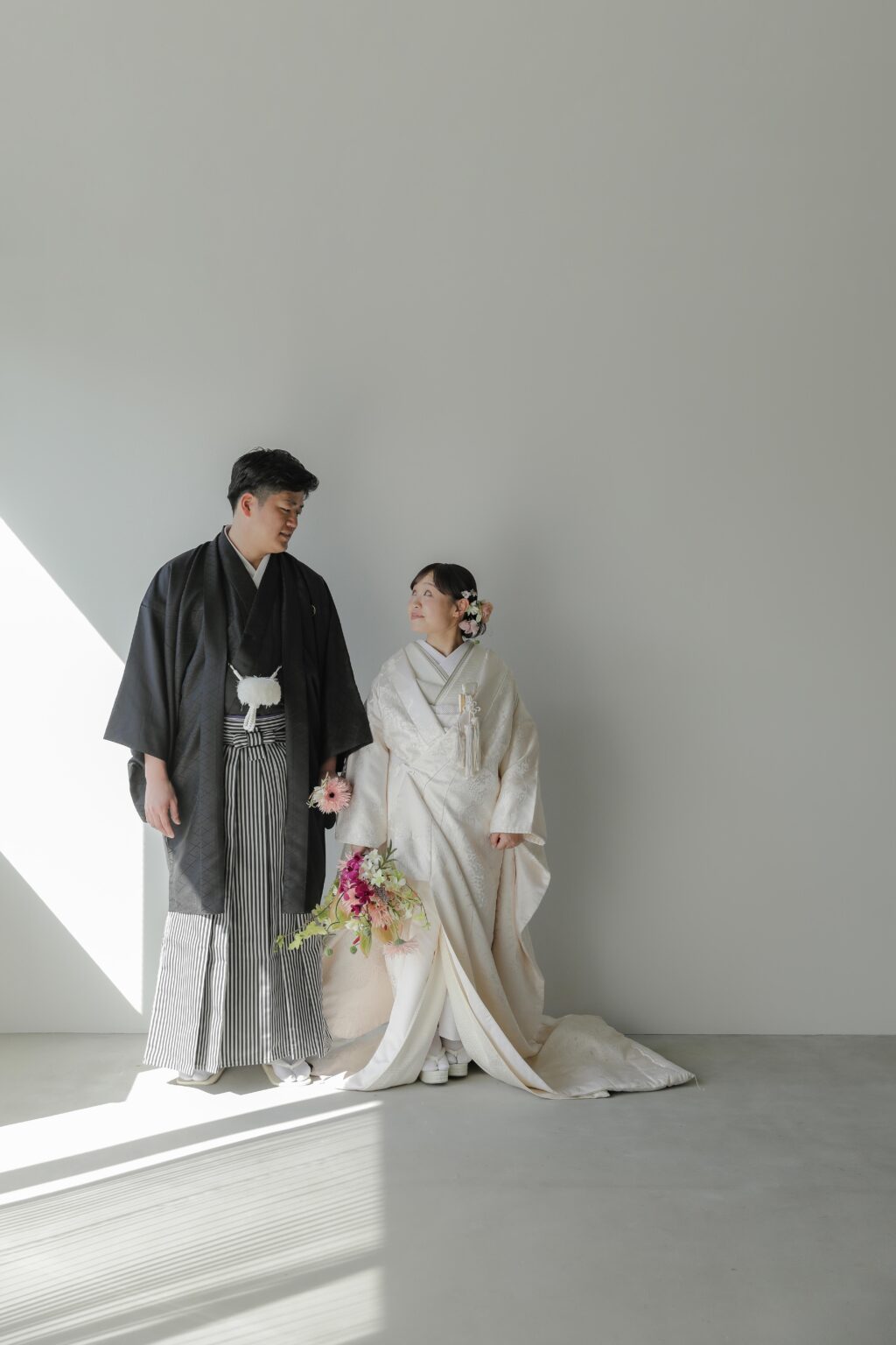 紋付袴と白無垢で寄り添う、穏やかな時間。自分たちらしい距離感で残す、一生ものの和 装写真 | IN MY LIFE photography